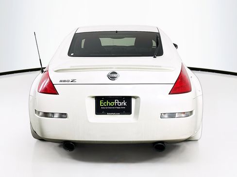 Used 2004 Nissan 350Z Performance w/ Aerodynamics Pkg RWD image 7