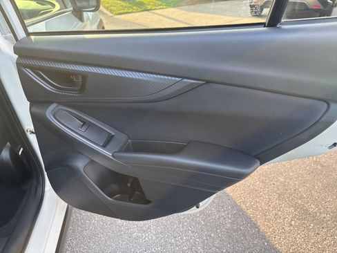 Used 2022 Subaru Crosstrek 2.0i image 17