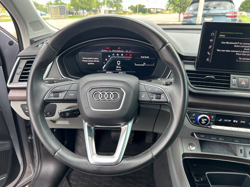 Used 2022 Audi Q5 2.0T Premium Plus w/ Premium Plus Package AWD/4WD image 23