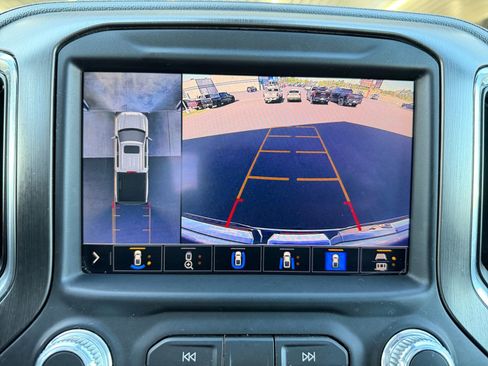 Used 2021 GMC Sierra 1500 AT4 w/ AT4 Value Package AWD/4WD image 21