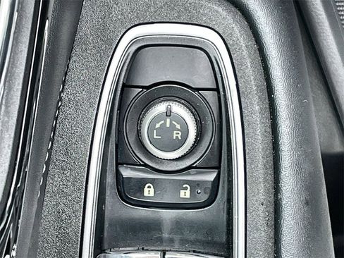 Used 2020 Subaru Legacy Limited image 14