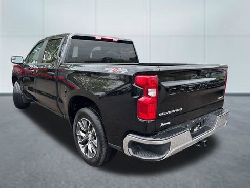 Used 2025 Chevrolet Silverado 1500 LT AWD/4WD image 2