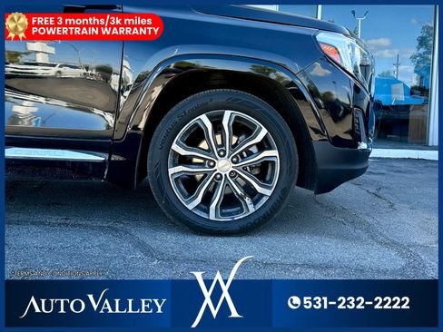 Used 2020 GMC Terrain Denali w/ Denali Premium Package AWD/4WD image 9