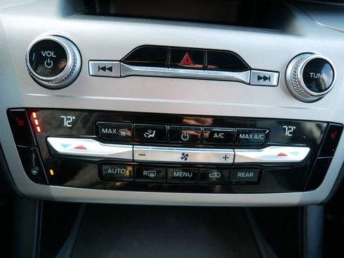 Certified 2021 Ford Explorer XLT w/ Equipment Group 202A image 25