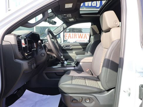 New 2026 Chevrolet Silverado 1500 ZR2 w/ Dark Appearance Package AWD/4WD image 15