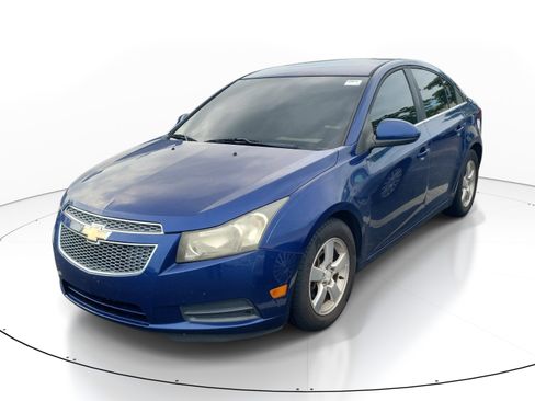 Used 2012 Chevrolet Cruze LT FWD image 3