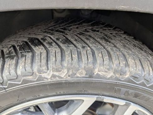 Used 2023 Kia Seltos SX w/ SX Sunroof Package image 9