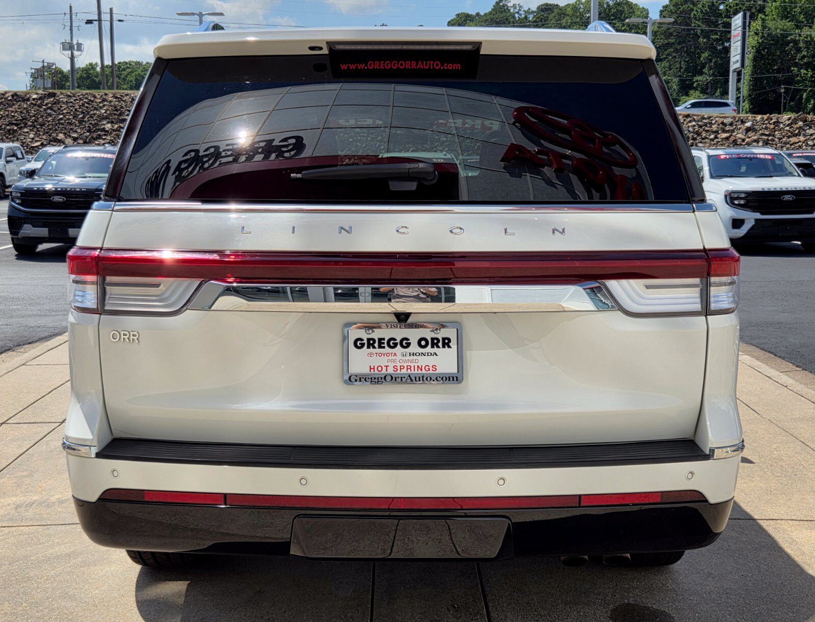 Used 2023 Lincoln Navigator Reserve AWD/4WD image 6