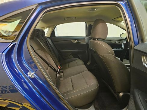 Used 2021 Kia Forte LXS image 14