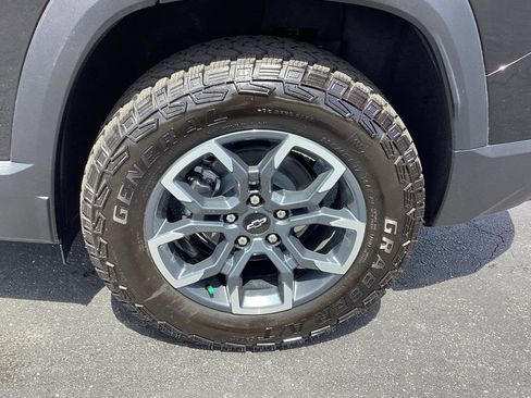 New 2026 Chevrolet Equinox ACTIV w/ Safety and Technology Package FWD image 20