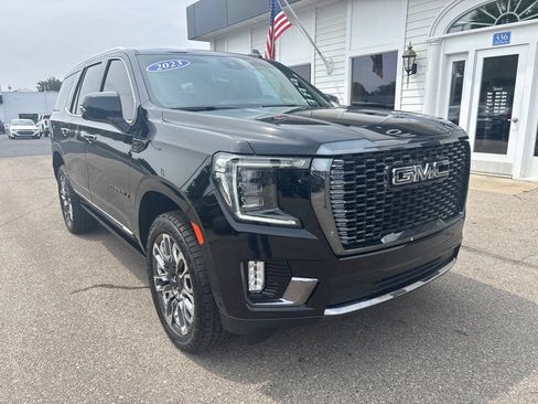 Used 2023 GMC Yukon Denali Ultimate AWD/4WD image 3