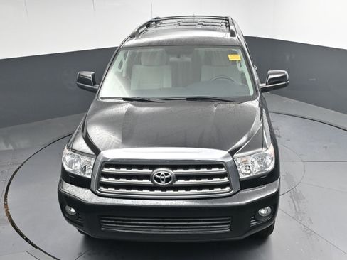 Used 2017 Toyota Sequoia SR5 image 33