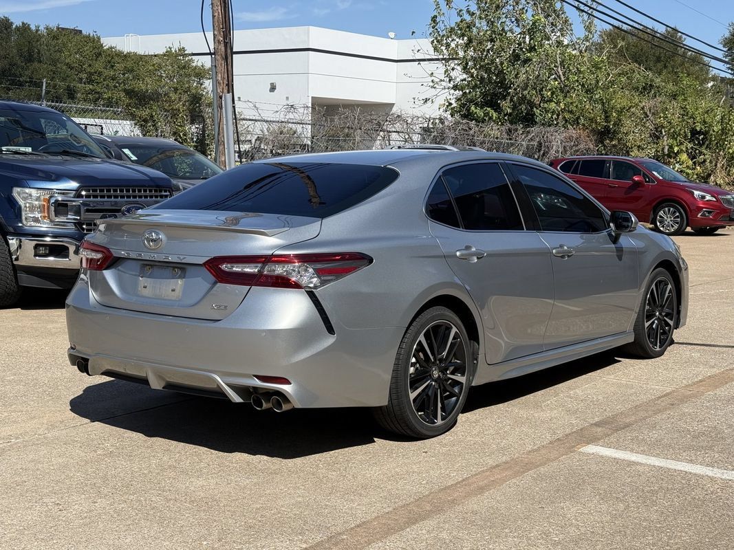 Used 2018 Toyota Camry XSE FWD image 4
