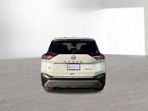 Used 2022 Nissan Rogue SV image 6