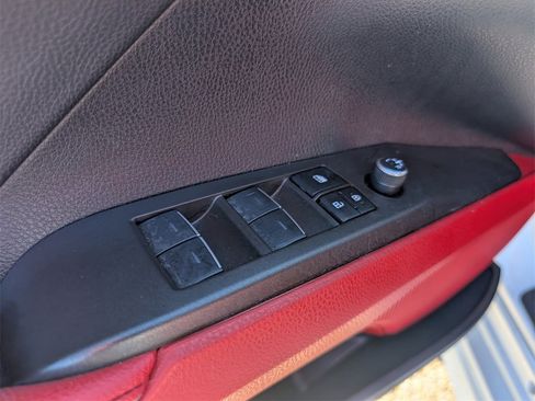 Used 2023 Toyota Camry XSE image 9