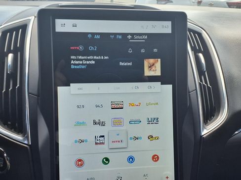 Used 2022 Ford Edge Titanium w/ Equipment Group 301A image 4