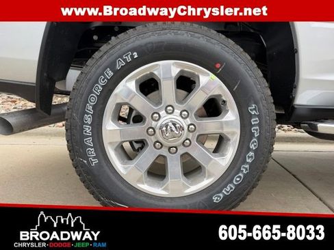 New 2026 RAM 2500 Laramie w/ Towing Technology Group AWD/4WD image 10