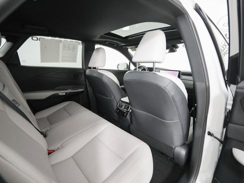 Certified 2025 Lexus RX 350 Premium Plus image 18