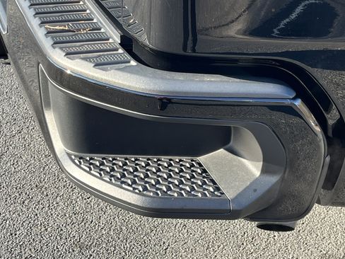 Used 2023 GMC Sierra 1500 Elevation image 22