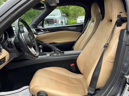 Used 2016 MAZDA MX-5 Miata Grand Touring RWD image 2