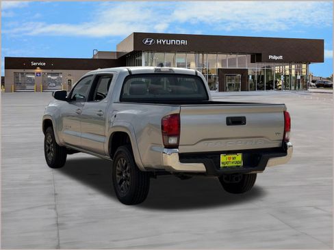 Used 2023 Toyota Tacoma SR5 RWD image 3