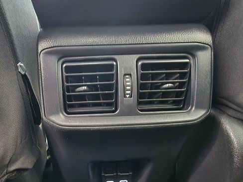 Used 2024 Toyota RAV4 XLE FWD image 22