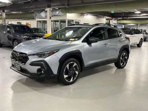 Used 2024 Subaru Crosstrek 2.5i Limited AWD/4WD image 5