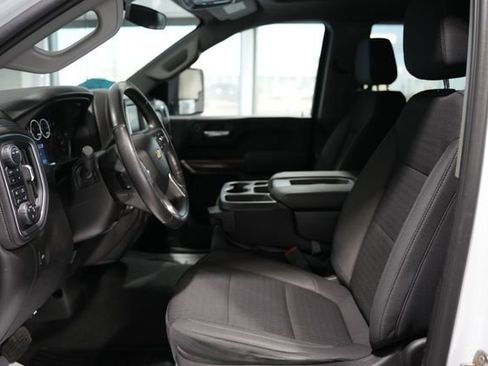 Used 2022 Chevrolet Silverado 3500 LT w/ Convenience Package image 13