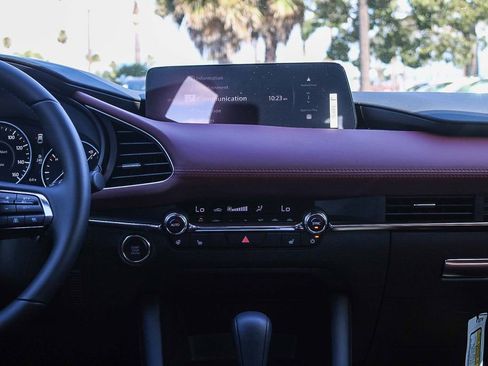 New 2026 MAZDA MAZDA3 Hatchback w/Premium Plus Pkg image 14