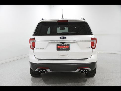 Used 2018 Ford Explorer Platinum AWD/4WD image 23