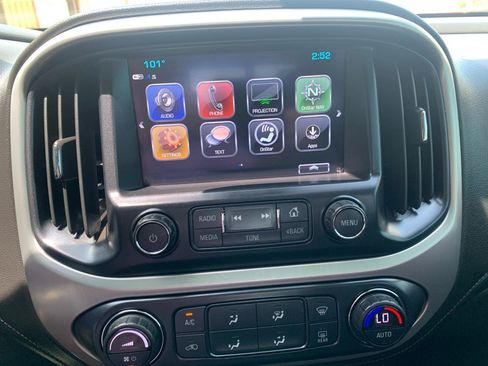 Used 2017 GMC Canyon SLE w/ SLE Convenience Package AWD/4WD image 29