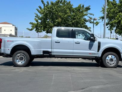 New 2026 Ford F450 Platinum w/ FX4 Off-Road Package