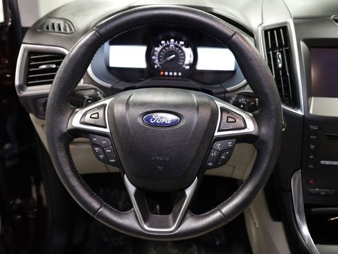 Used 2017 Ford Edge Titanium w/ Technology Package image 23