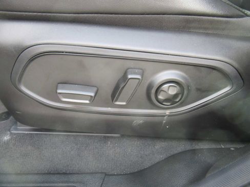 New 2025 Jeep Grand Cherokee Limited w/ Trailer Tow Package image 21