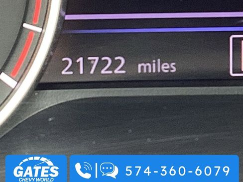 Used 2025 Nissan Sentra SV FWD image 4