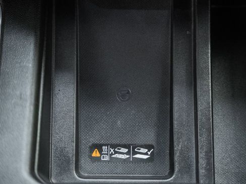 Used 2022 GMC Sierra 3500 AT4 w/ AT4 Preferred Package image 36