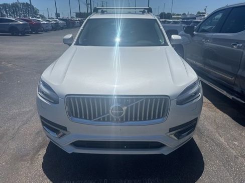 Used 2023 Volvo XC90 B6 Plus w/ Protection Package Premier AWD/4WD image 9
