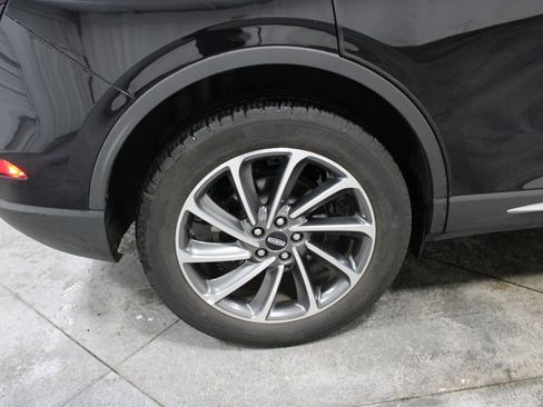 Used 2024 Lincoln Corsair AWD w/ Equipment Group 101A image 40