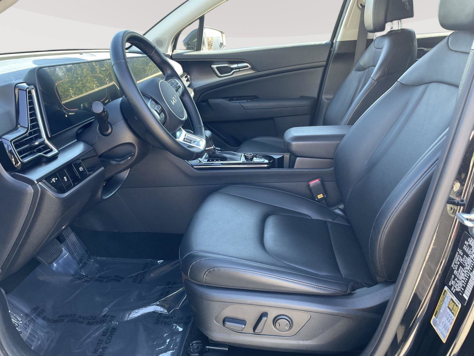Used 2025 Kia Sportage EX FWD image 22