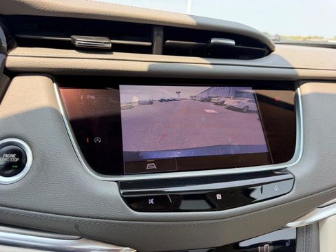 Used 2021 Cadillac XT5 Premium Luxury FWD image 24