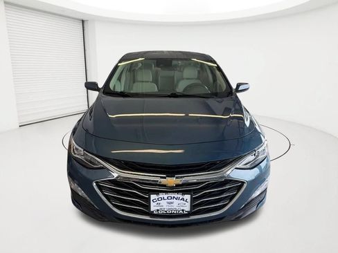 Used 2024 Chevrolet Malibu LT FWD image 2