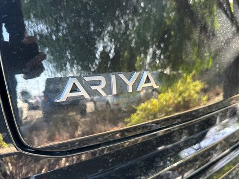 Certified 2023 Nissan Ariya FWD image 7