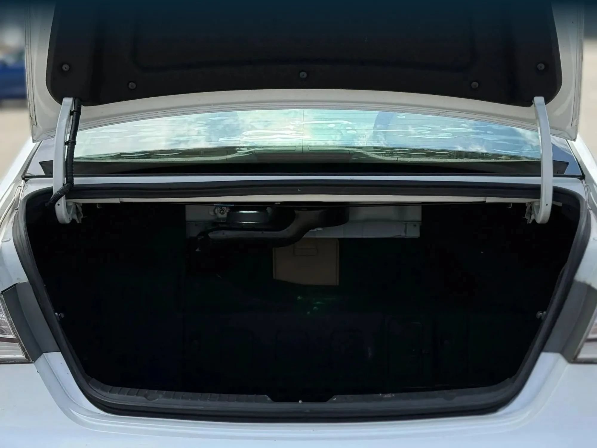 Used 2015 Hyundai Sonata Limited w/ Option Group 02 FWD image 29