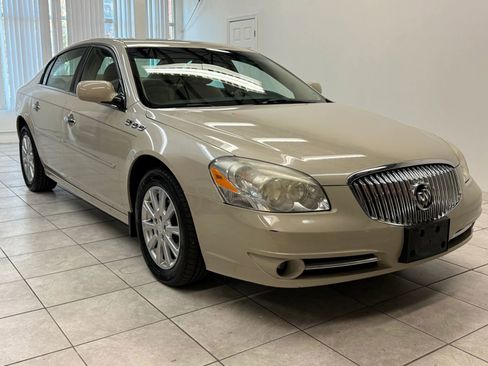 Used 2011 Buick Lucerne CX image 1