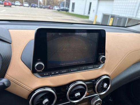 Used 2020 Nissan Sentra SV w/ SV Premium Package image 25