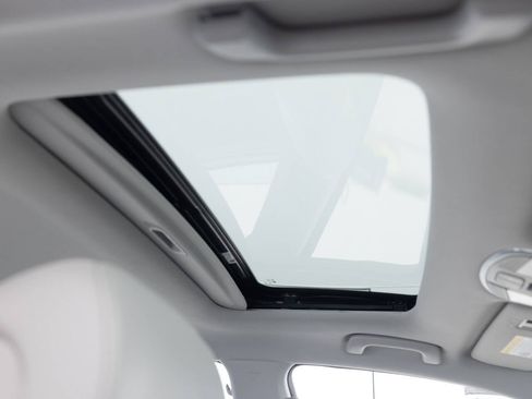 Used 2017 Hyundai Sonata Limited w/ Tech Package 03 image 31