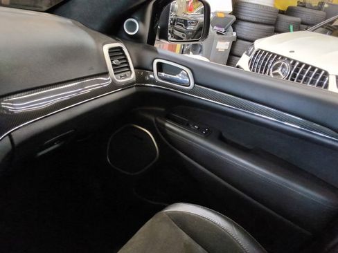 Used 2021 Jeep Grand Cherokee SRT AWD/4WD image 20