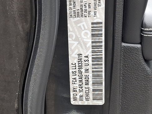 Used 2023 Jeep Grand Cherokee L Laredo AWD/4WD image 27