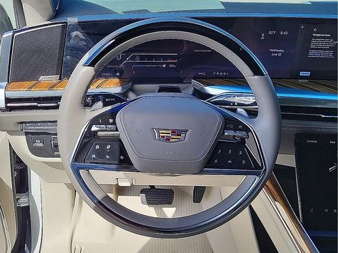 Used 2025 Cadillac Escalade Sport Platinum AWD/4WD image 20