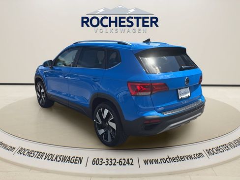 Used 2023 Volkswagen Taos SEL AWD/4WD image 4